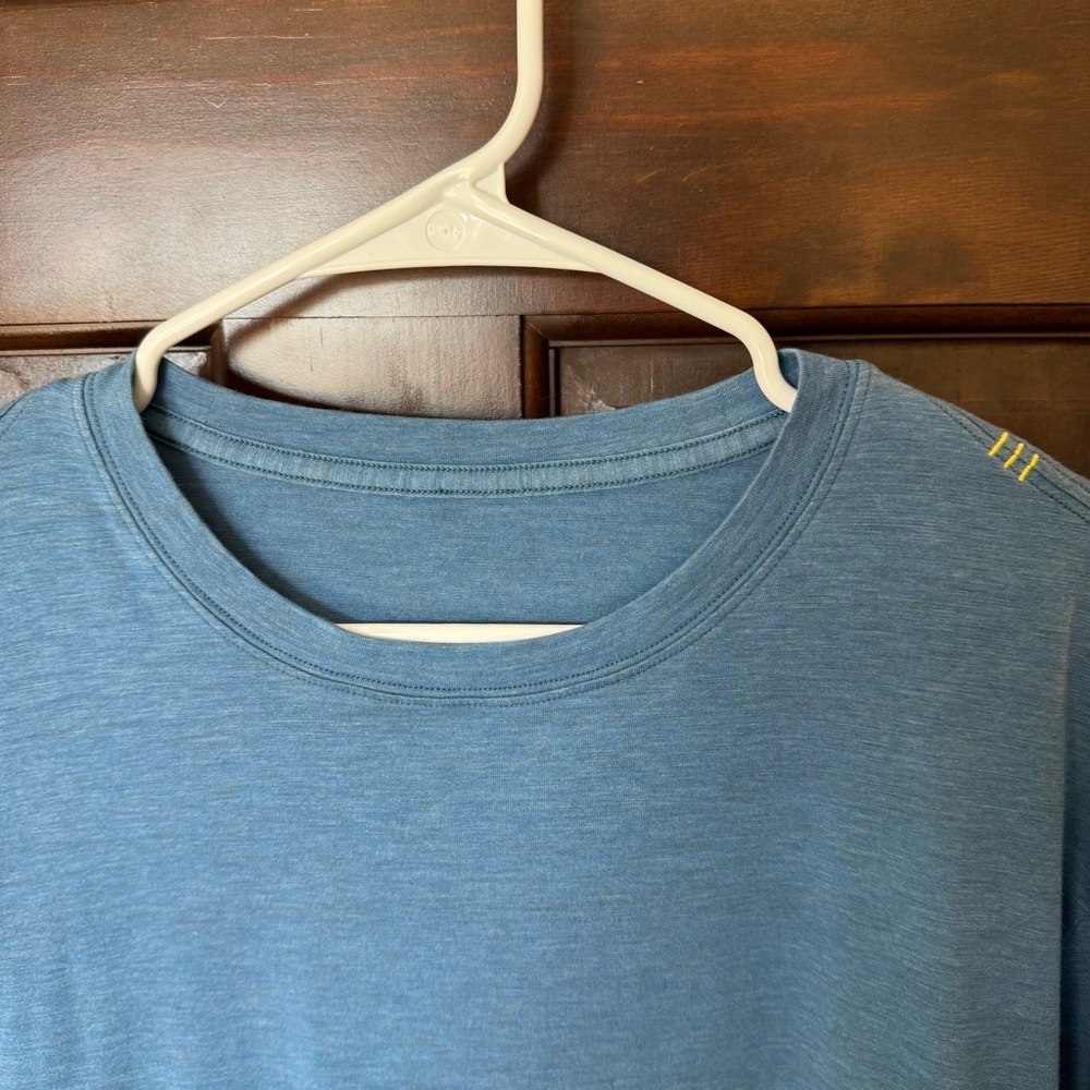 lululemon athletica Men's Long Sleeve Crew - Blue